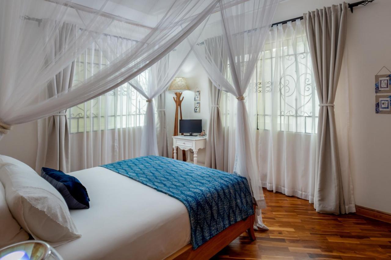Ewange - A Casa Mia Bed & Breakfast คัมพาลา ภายนอก รูปภาพ