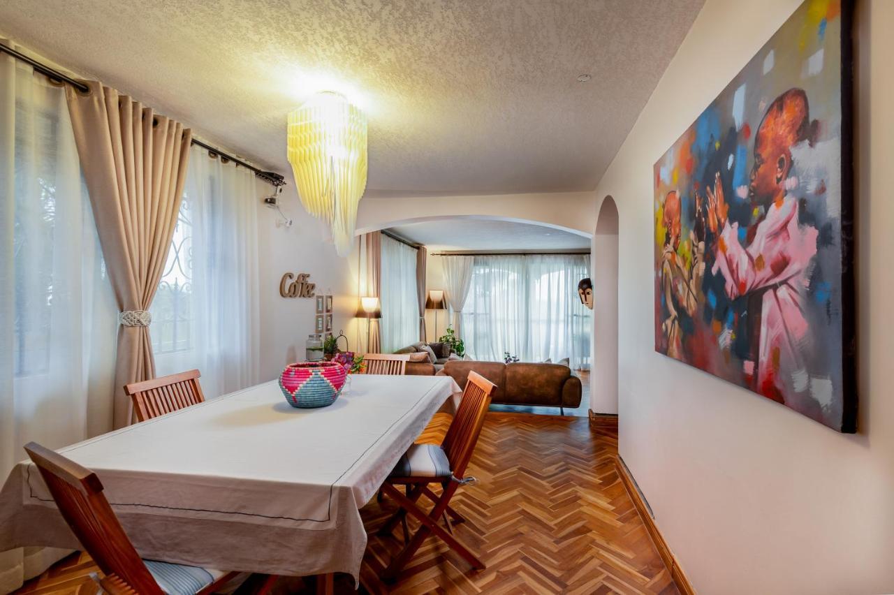 Ewange - A Casa Mia Bed & Breakfast คัมพาลา ภายนอก รูปภาพ