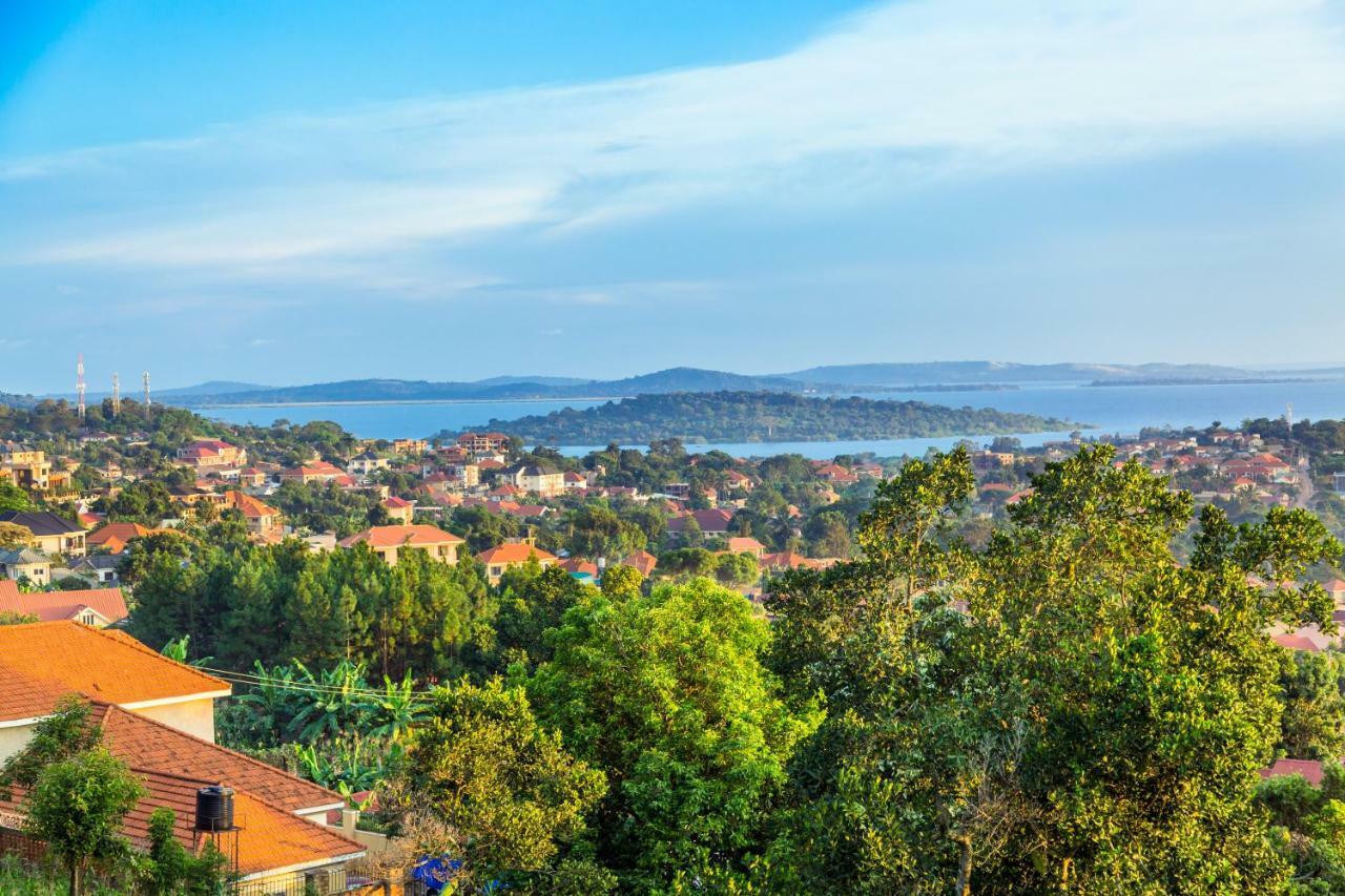Ewange - A Casa Mia Bed & Breakfast คัมพาลา ภายนอก รูปภาพ